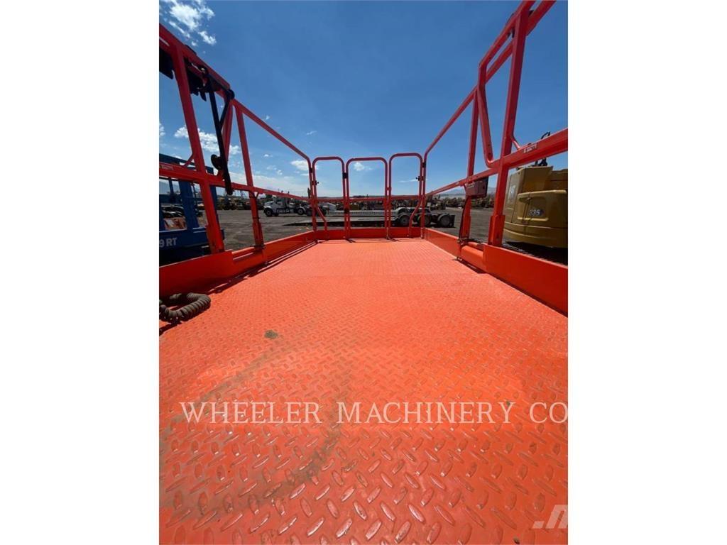 JLG RT3369 Ollós emelők