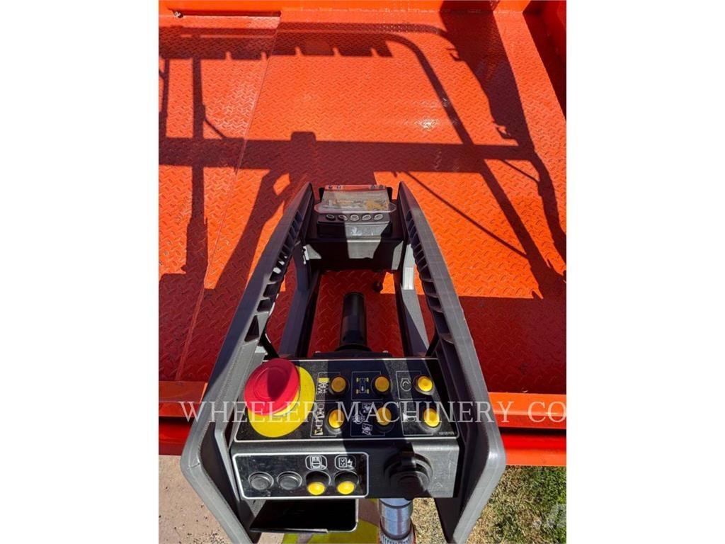 JLG RT3369 Ollós emelők