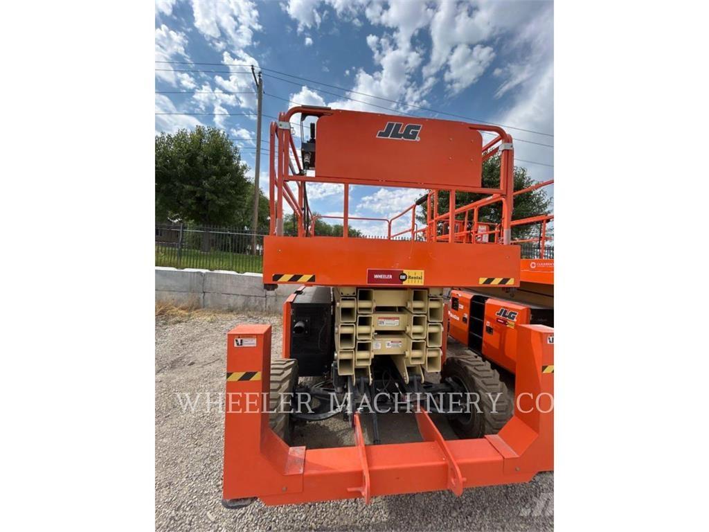 JLG RT4394 Ollós emelők