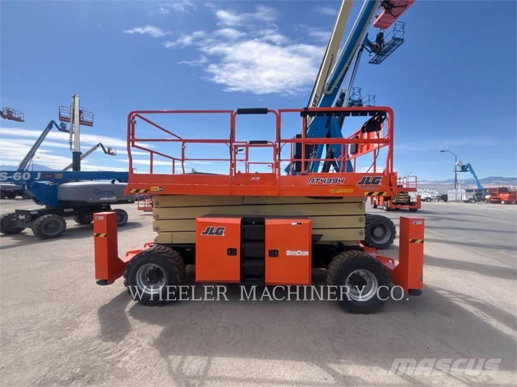 JLG RT4394 Ollós emelők