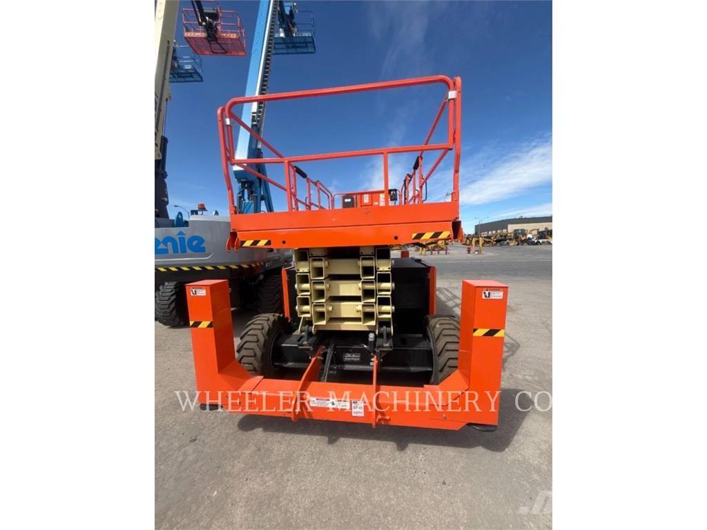 JLG RT4394 Ollós emelők