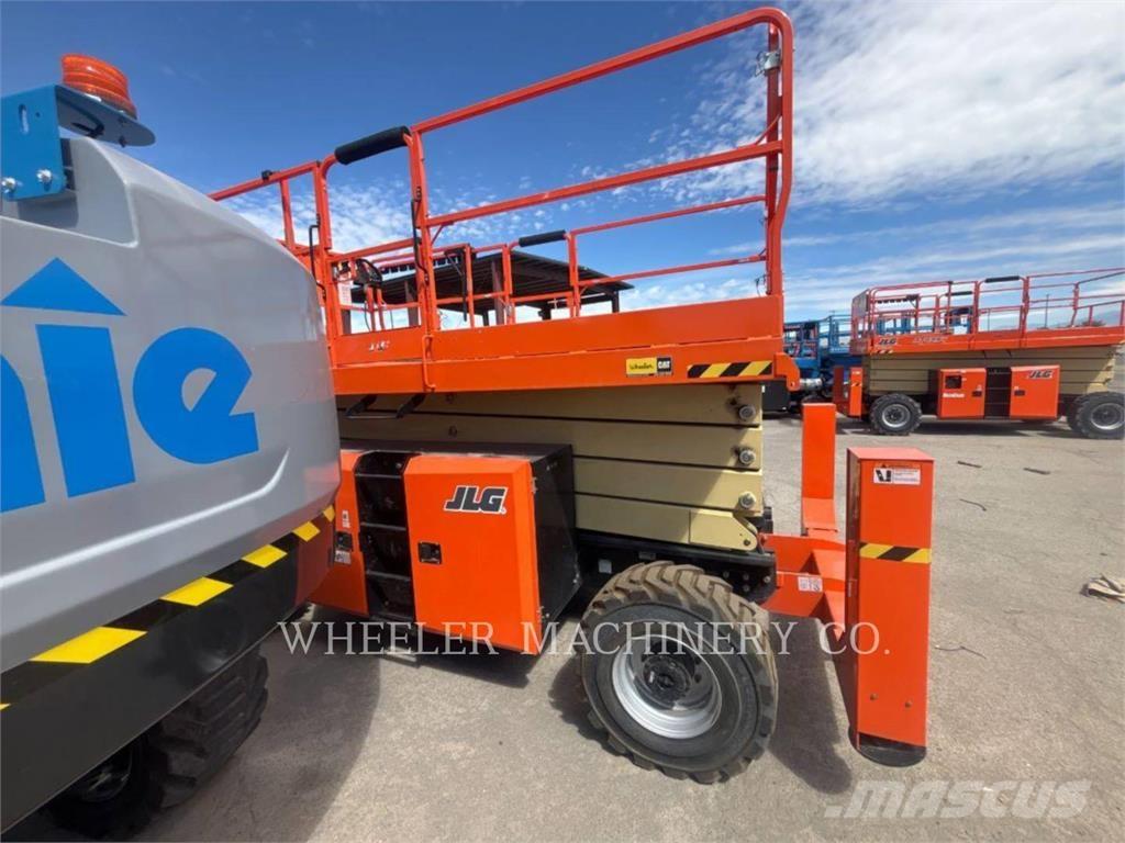 JLG RT4394 Ollós emelők