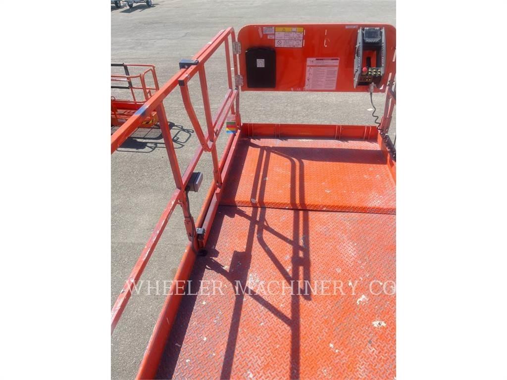 JLG RT4769 Ollós emelők