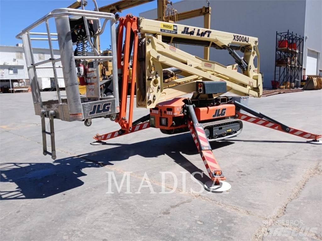 JLG X500AJ Karos emelők