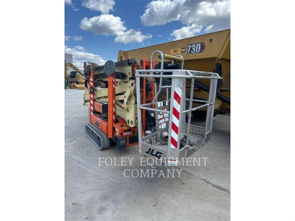 JLG X600AJ Karos emelők