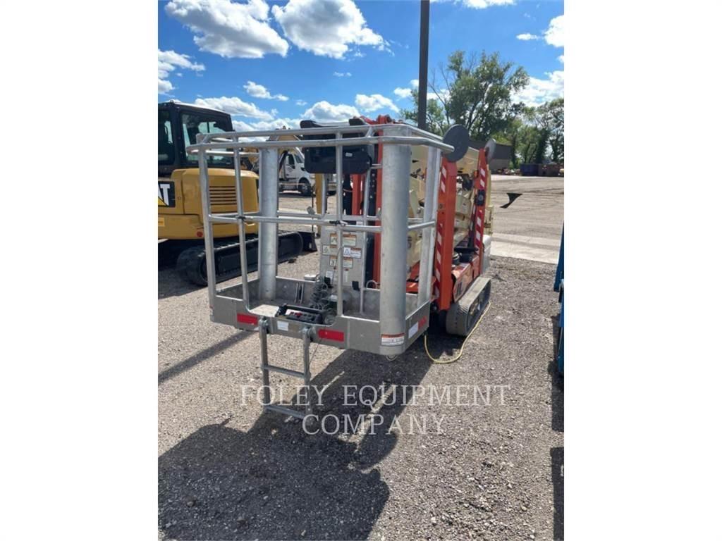JLG X600AJ Karos emelők