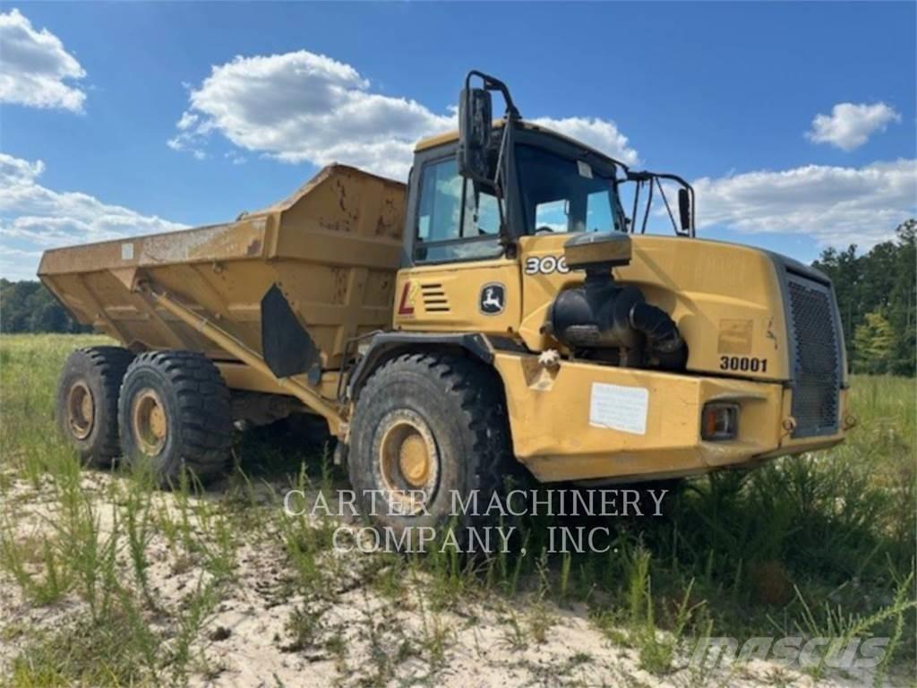 John Deere 300D Csuklósdömperek