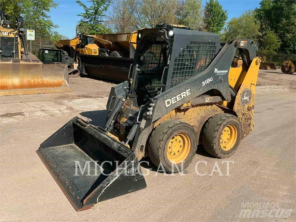 John Deere 318G Kompaktrakodók