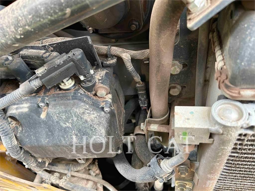 John Deere 333G Lánctalpas homlokrakodók