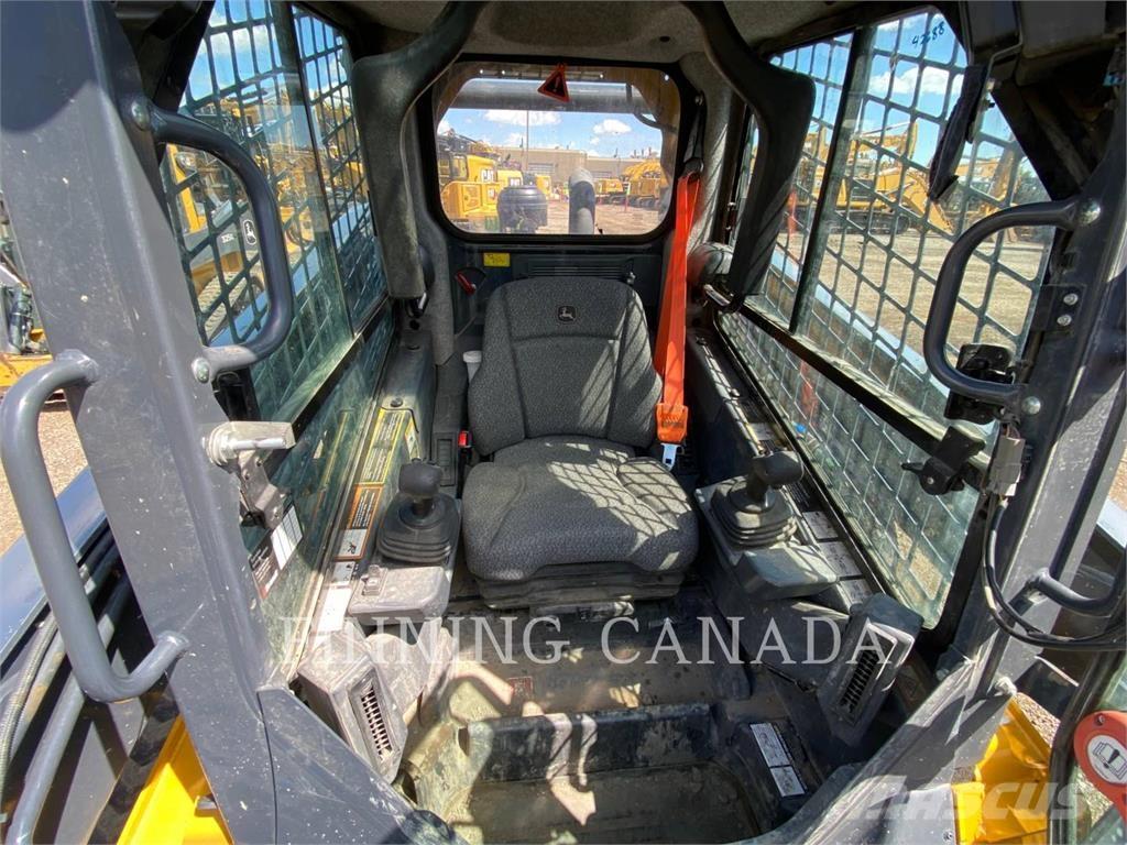 John Deere 333G Lánctalpas homlokrakodók