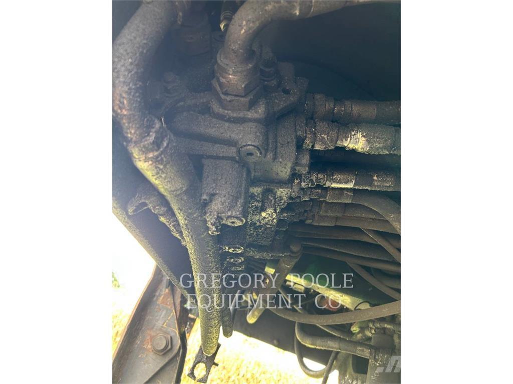 John Deere 437D Átrakógépek