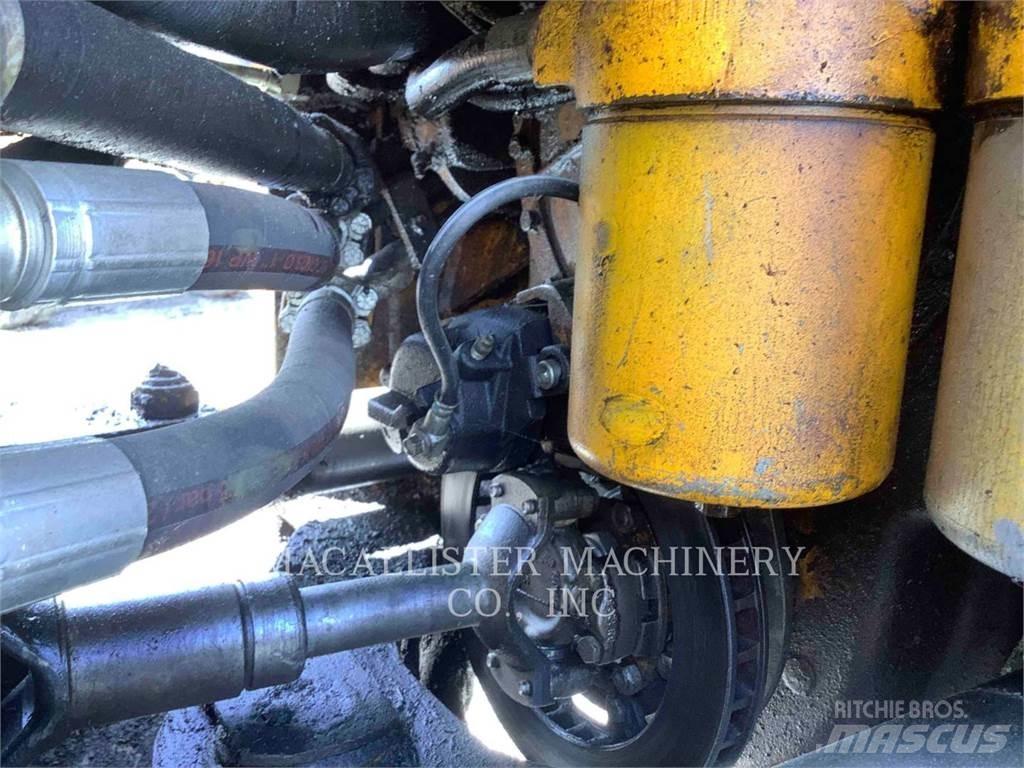 John Deere 444 Gumikerekes homlokrakodók