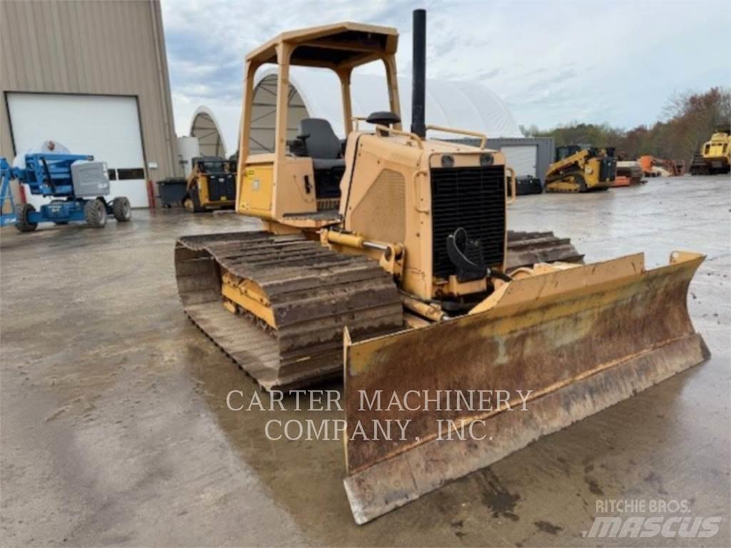 John Deere 450H lánctalpas dózerek