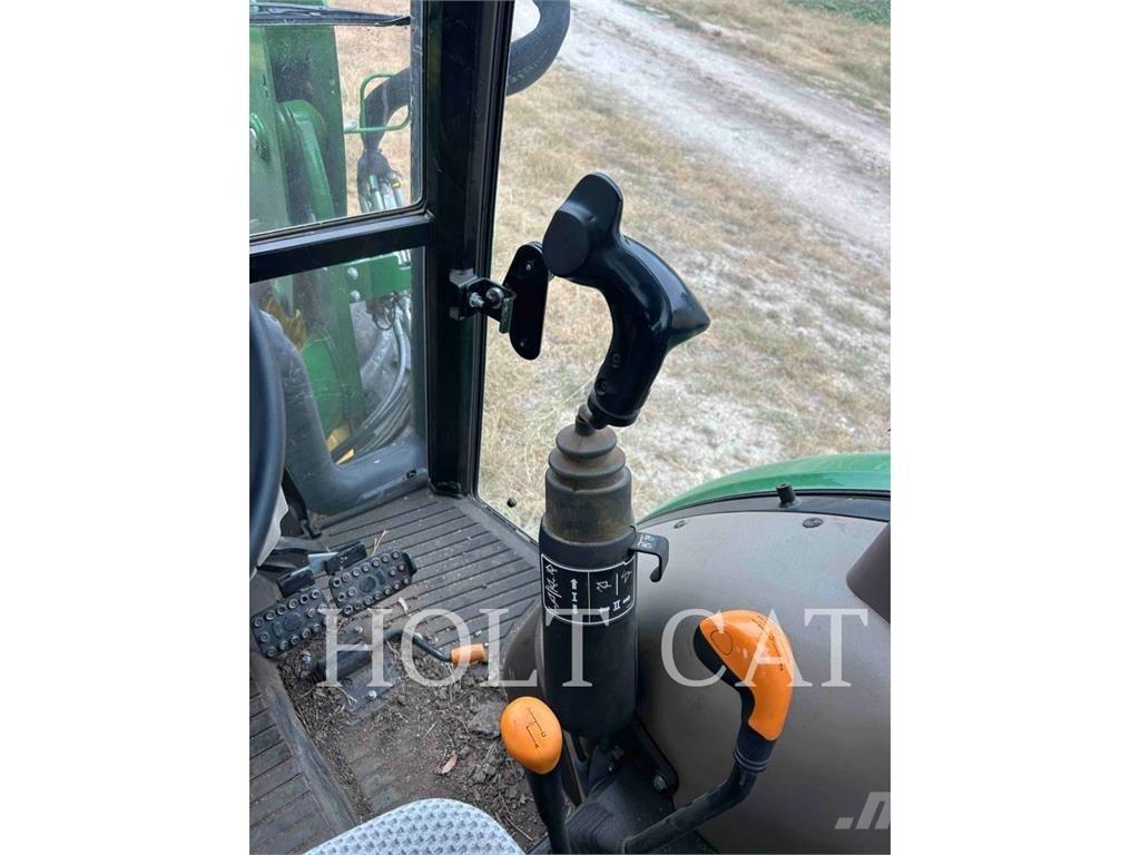 John Deere 5075E Traktorok