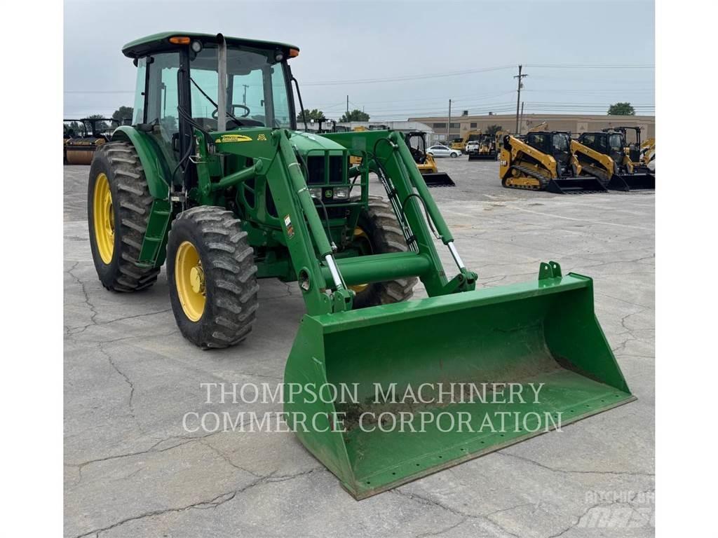 John Deere 6115D Traktorok
