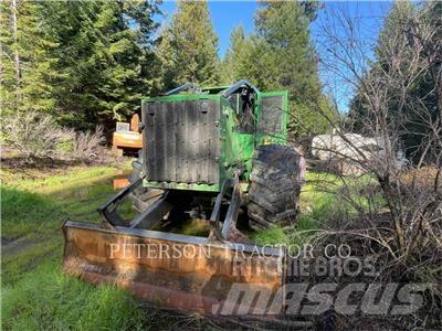John Deere 648L Vonszolók
