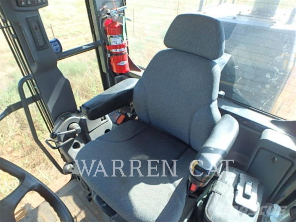 John Deere 670 Gréderek