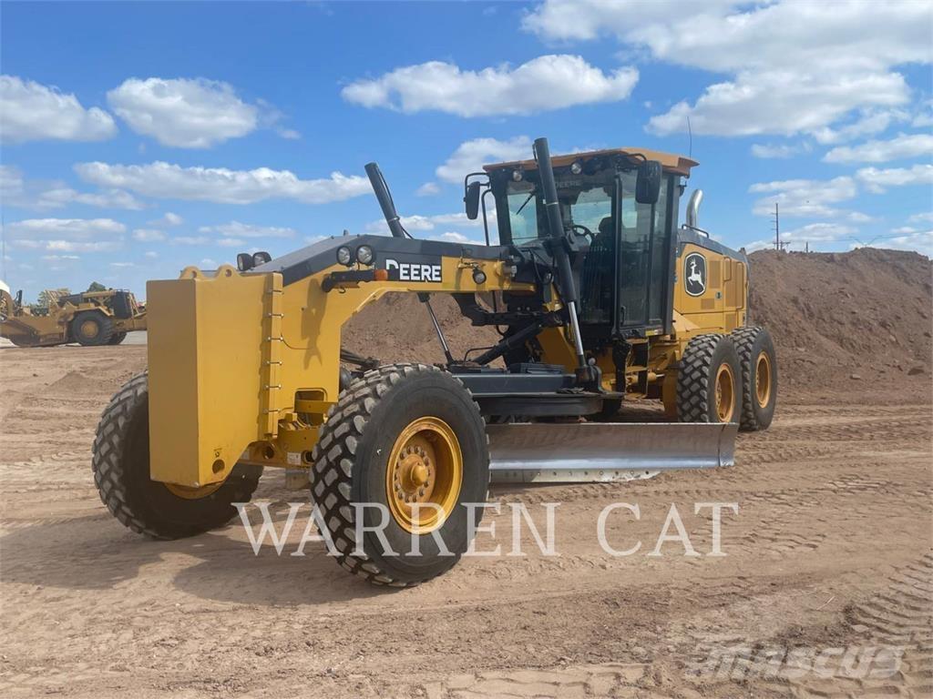 John Deere 670 Gréderek