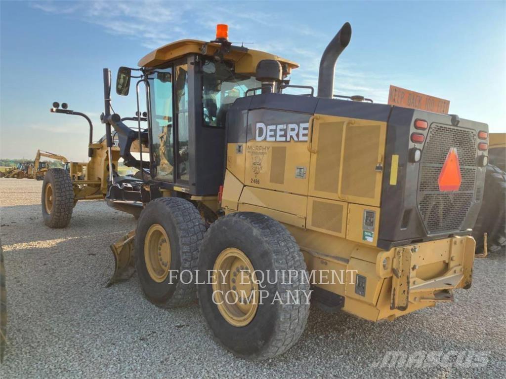 John Deere 670GP Gréderek