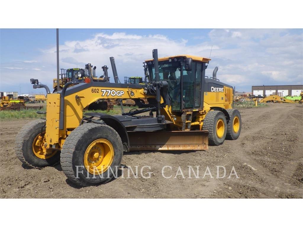 John Deere 770GP Gréderek