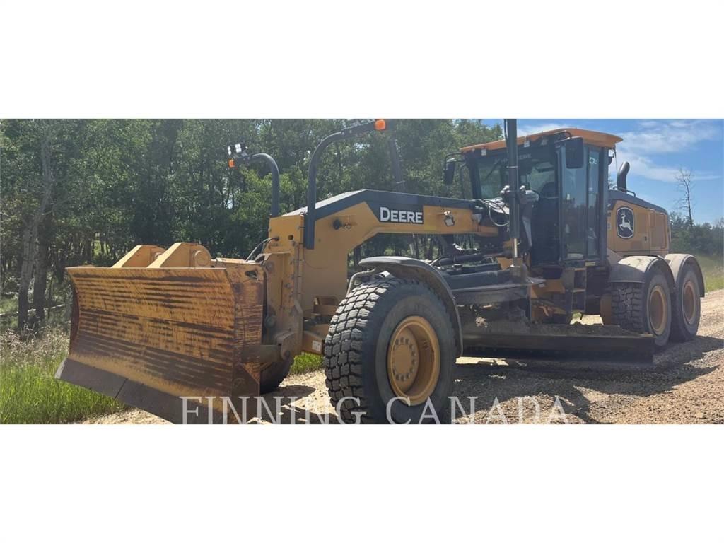 John Deere 772G Gréderek