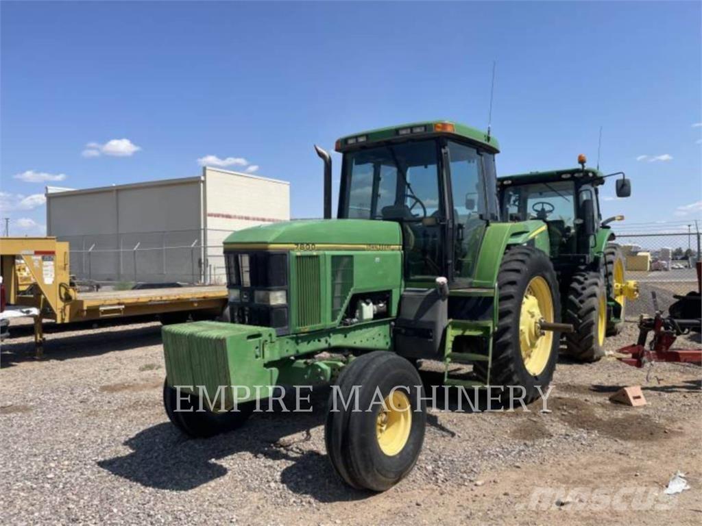 John Deere 7800 Traktorok