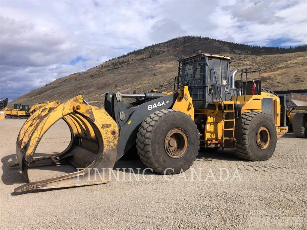 John Deere 844K Gumikerekes homlokrakodók