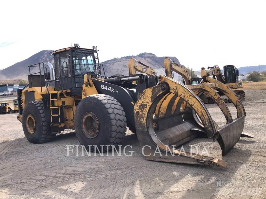 John Deere 844K Gumikerekes homlokrakodók