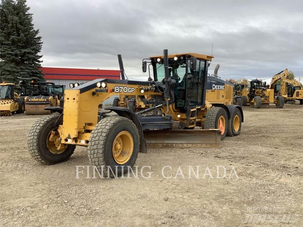 John Deere 870G Gréderek