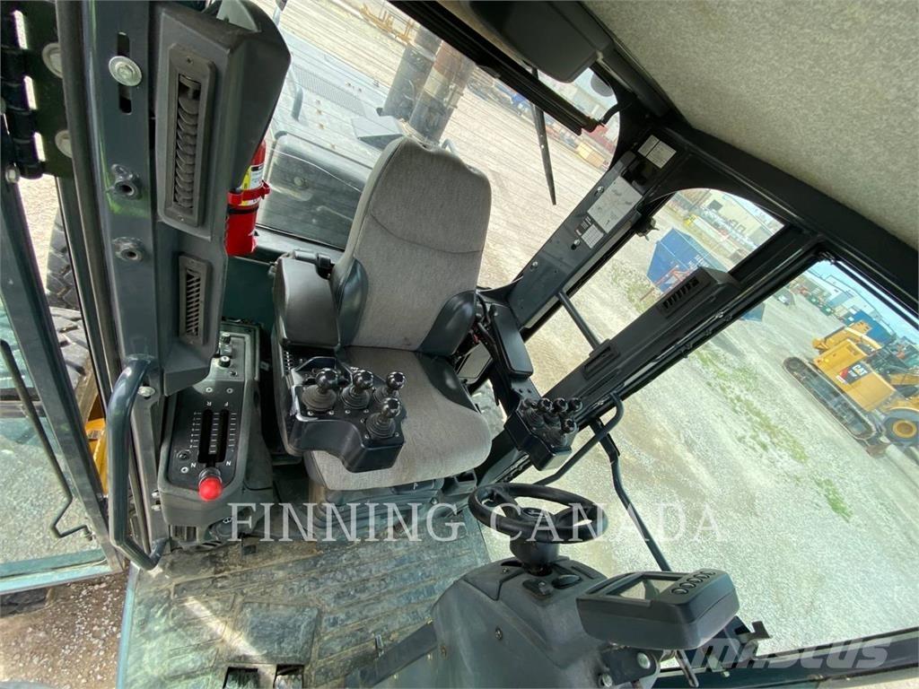 John Deere 872G Gréderek