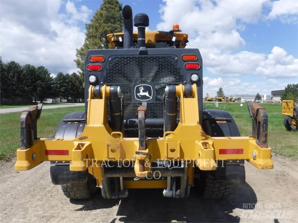 John Deere 872GP Gréderek