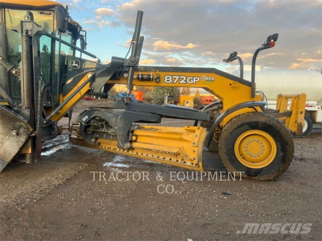 John Deere 872GP Gréderek