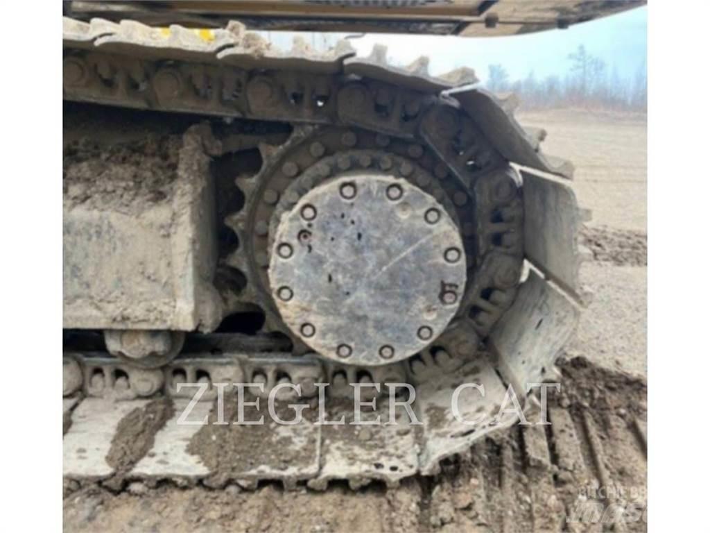 John Deere & CO. 250GLC Lánctalpas kotrók