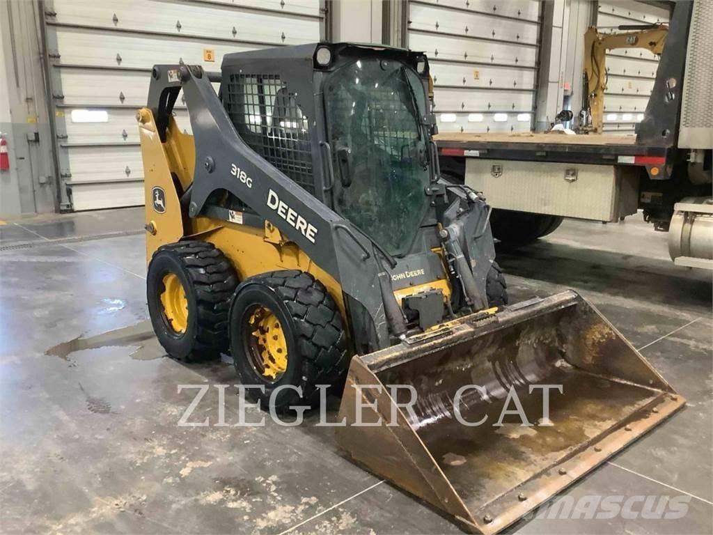 John Deere & CO. 318G Kompaktrakodók