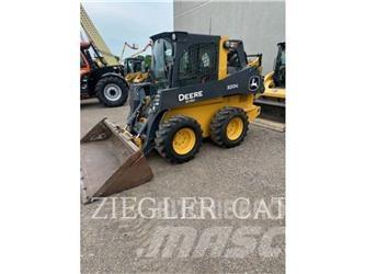 John Deere & CO. 320G Kompaktrakodók