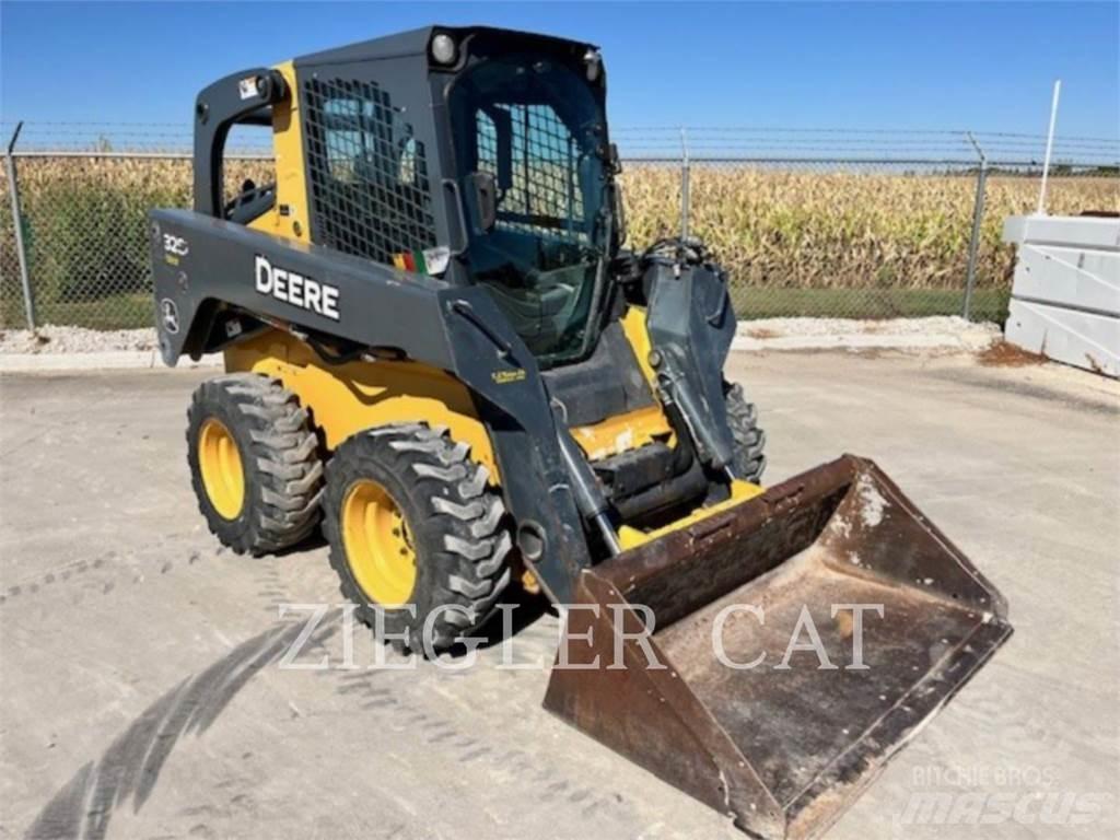 John Deere & CO. 328DS Kompaktrakodók