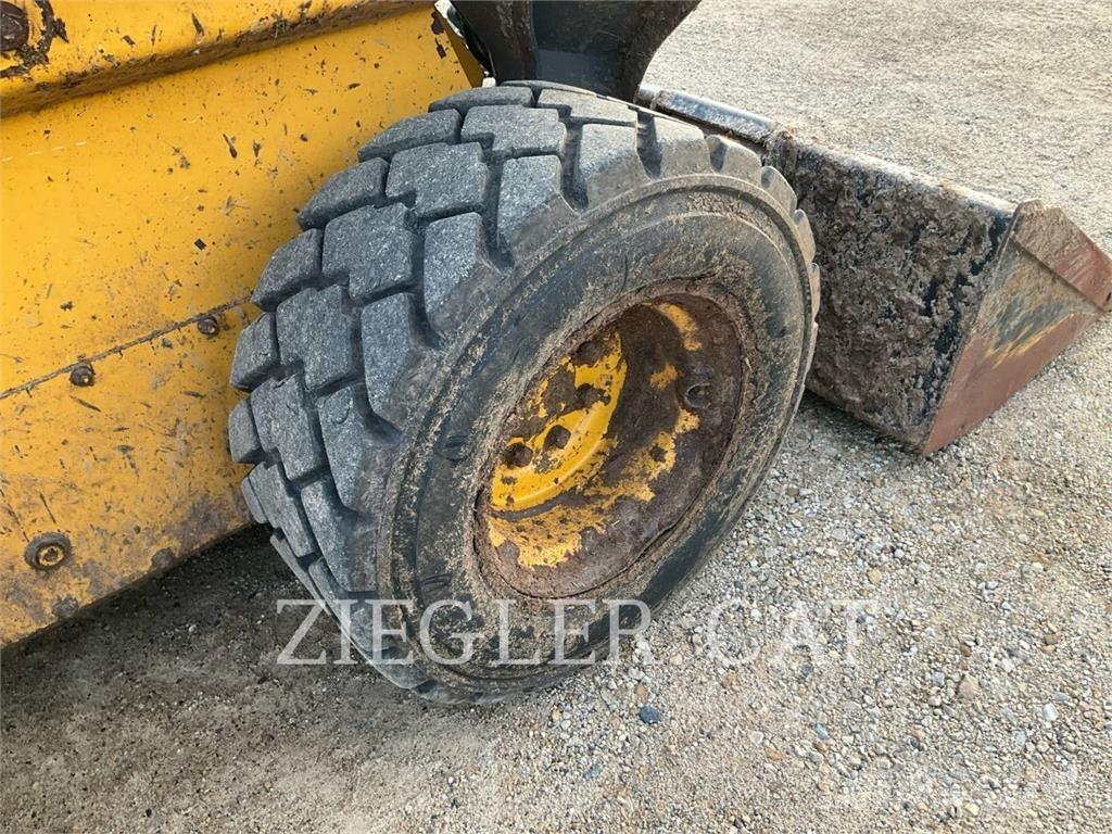 John Deere & CO. 330G Lánctalpas homlokrakodók