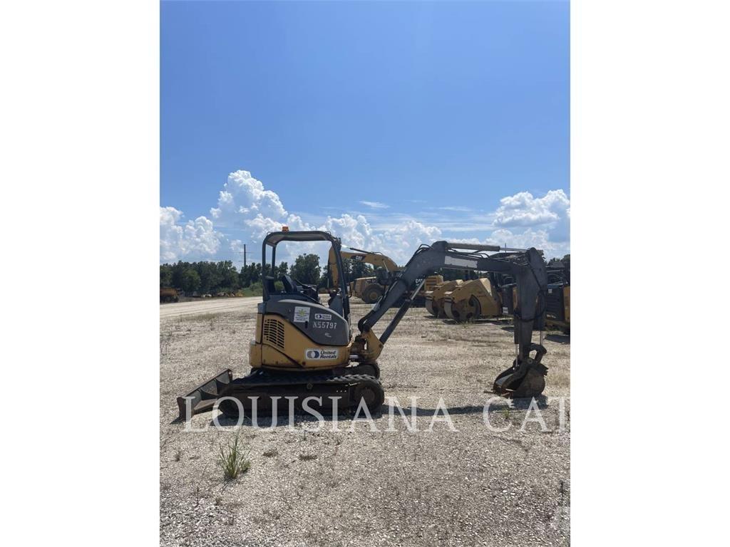 John Deere & CO. 35D Mini kotrók < 7t