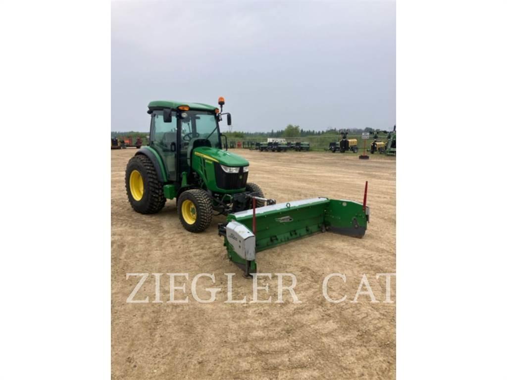 John Deere & CO. 4066R Traktorok