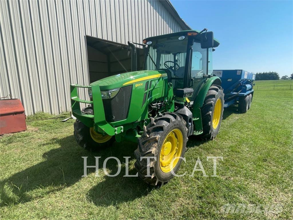 John Deere & CO. 5100E Traktorok