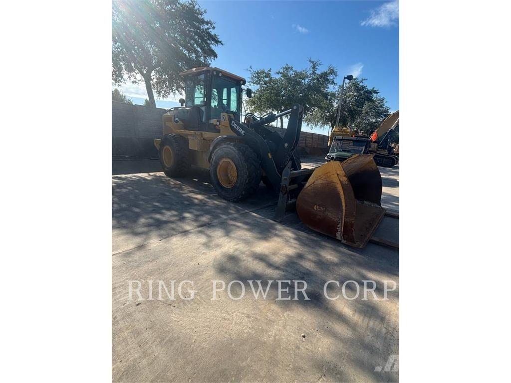 John Deere & CO. 544L Gumikerekes homlokrakodók