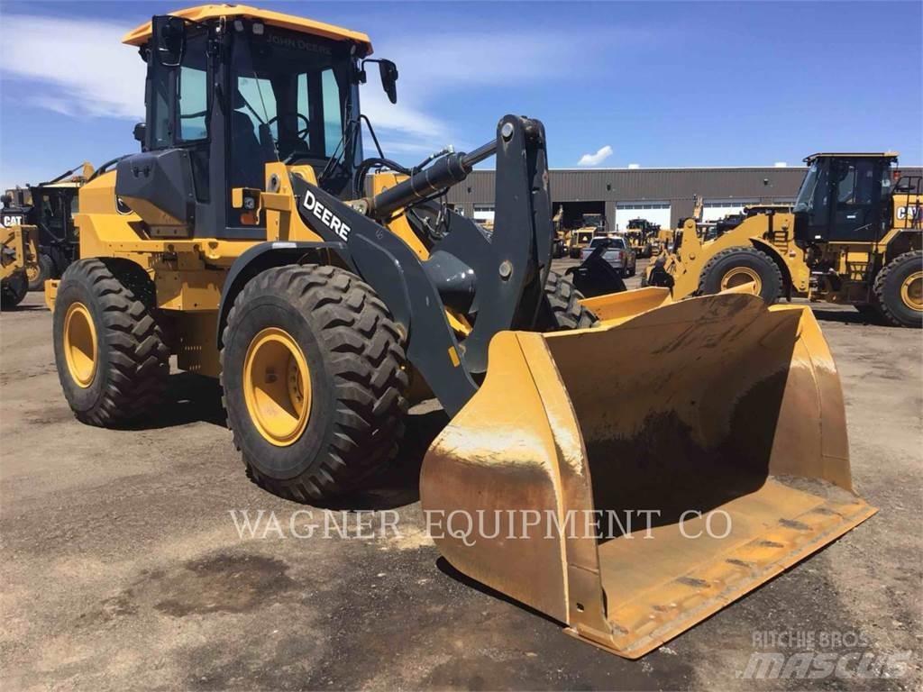 John Deere & CO. 544P Gumikerekes homlokrakodók