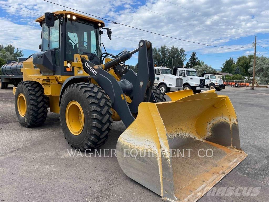John Deere & CO. 544P Gumikerekes homlokrakodók