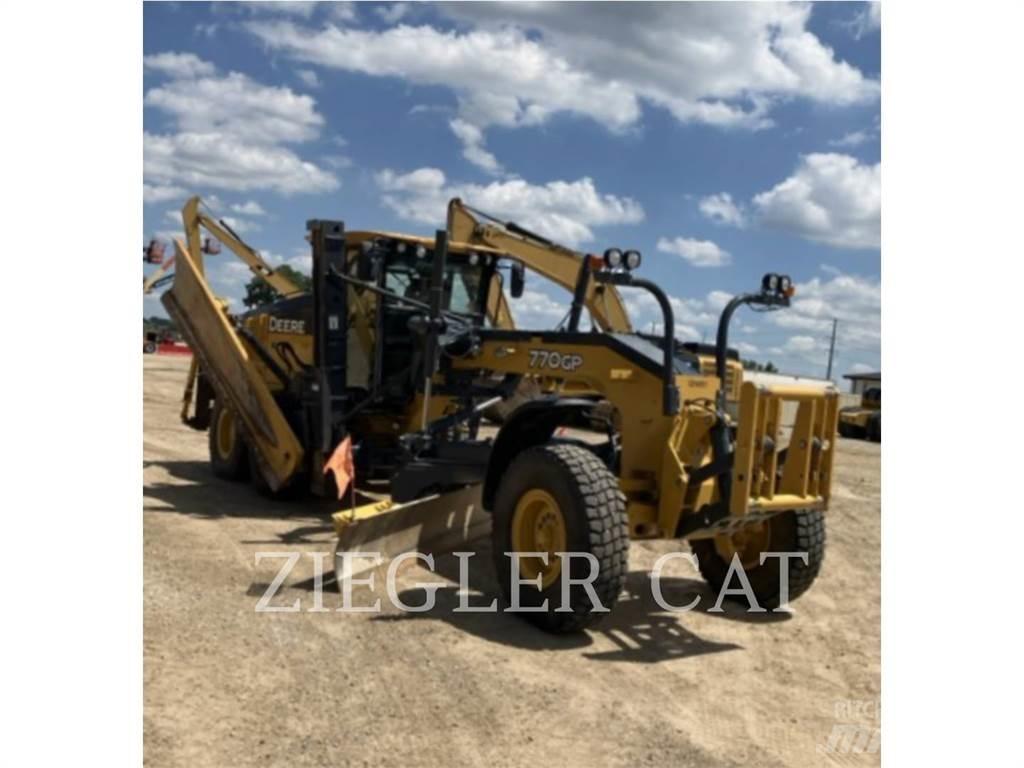 John Deere & CO. 770_AO Gréderek