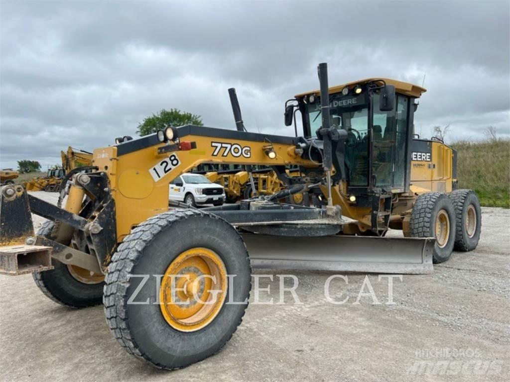 John Deere & CO. 770 G Gréderek