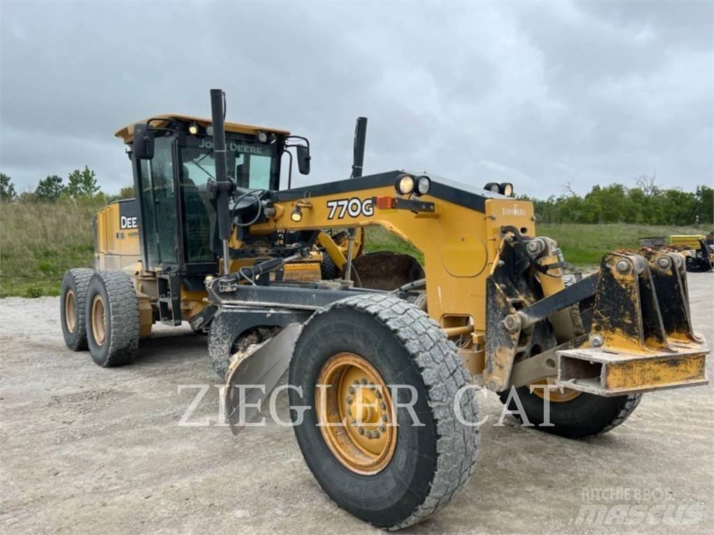 John Deere & CO. 770 G Gréderek