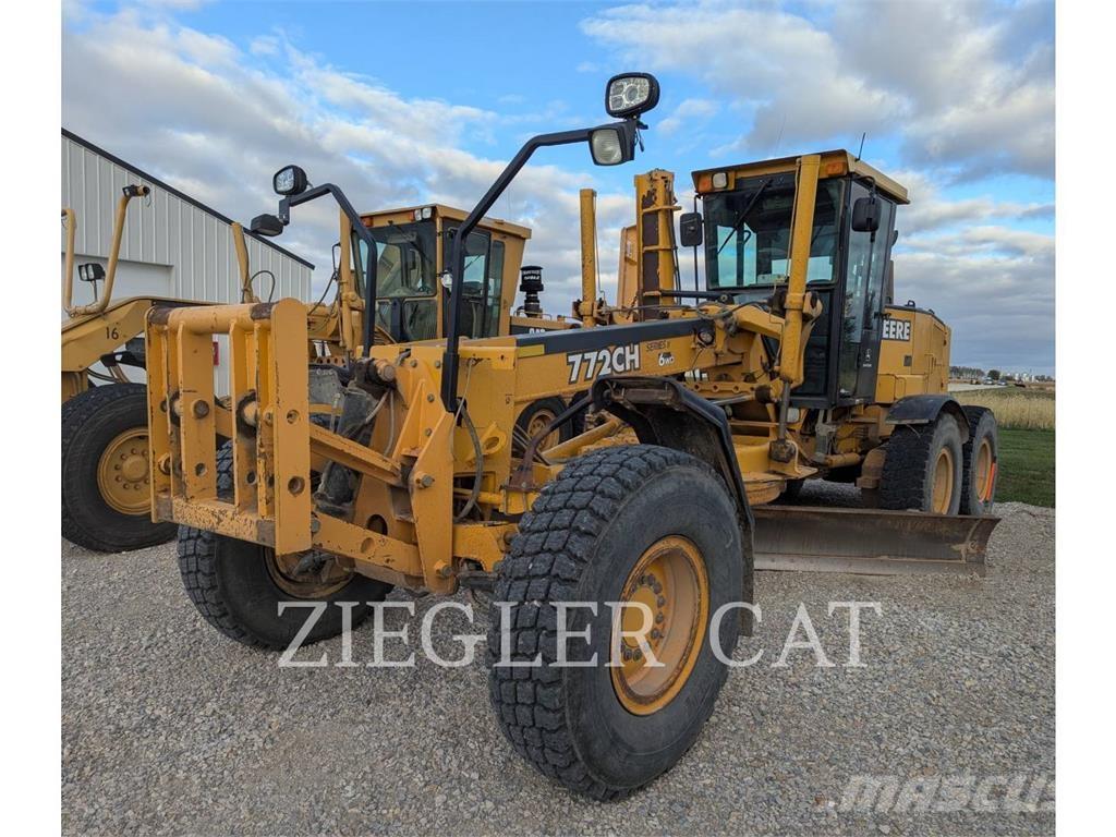 John Deere & CO. 772CH Gréderek