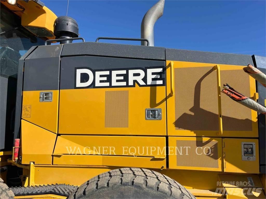 John Deere & CO. 772G Gréderek