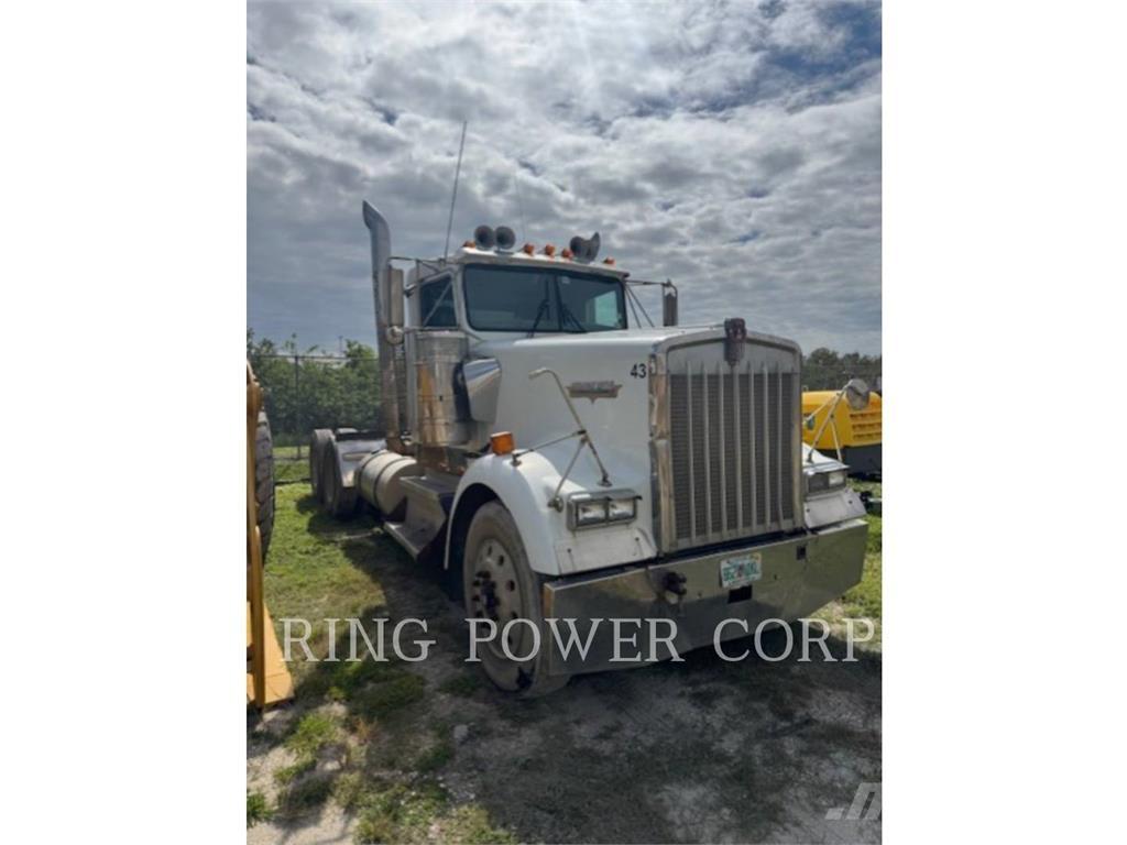 Kenworth W900S Egyéb