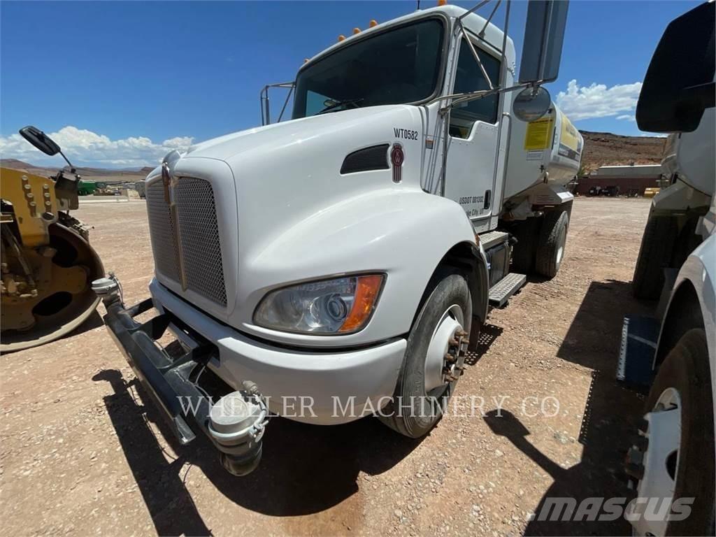 Kenworth WT2000 A Tartályos teherautók